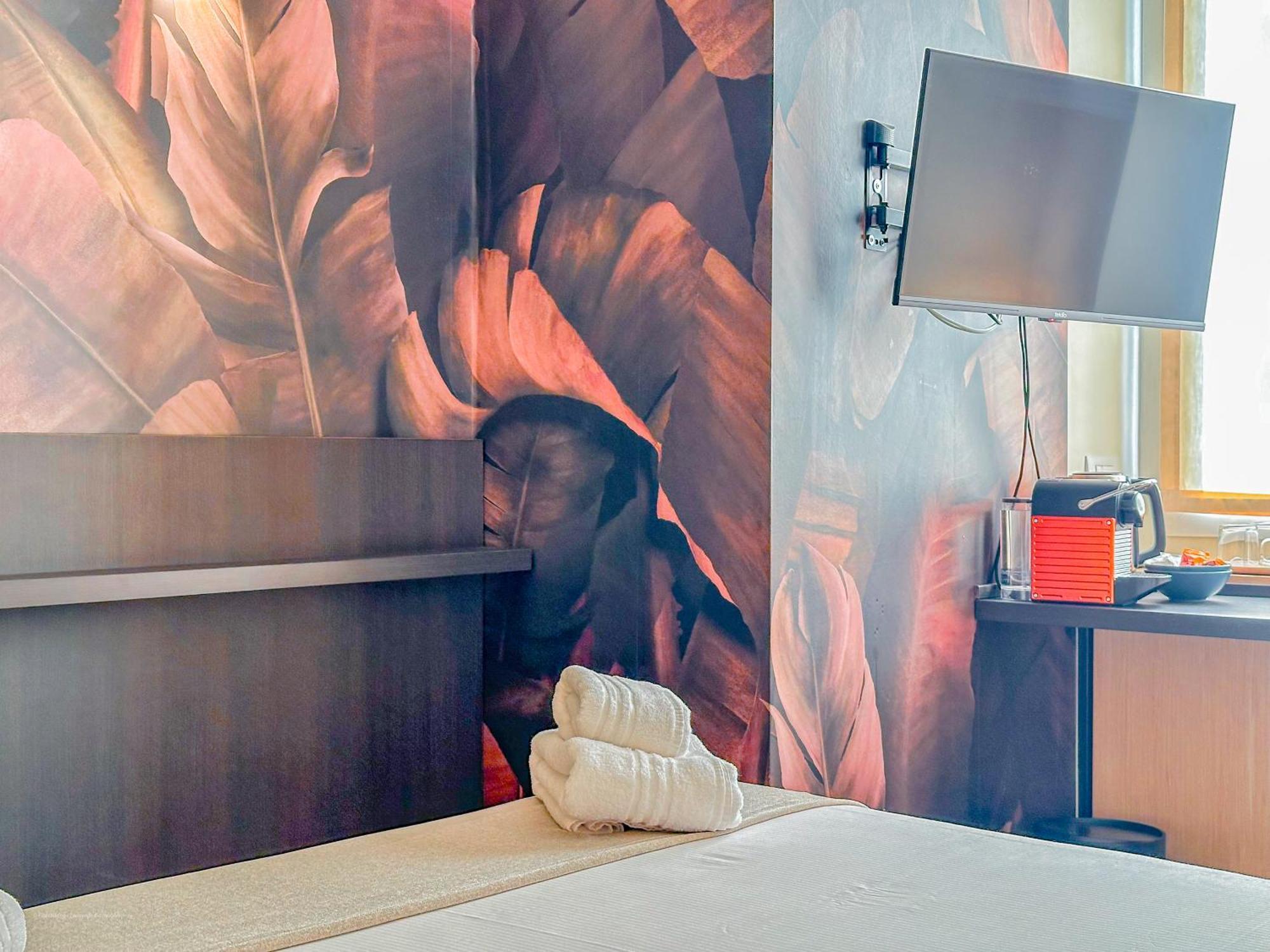 Fontana Suites - 15 Min Dal Duomo Milan Room photo